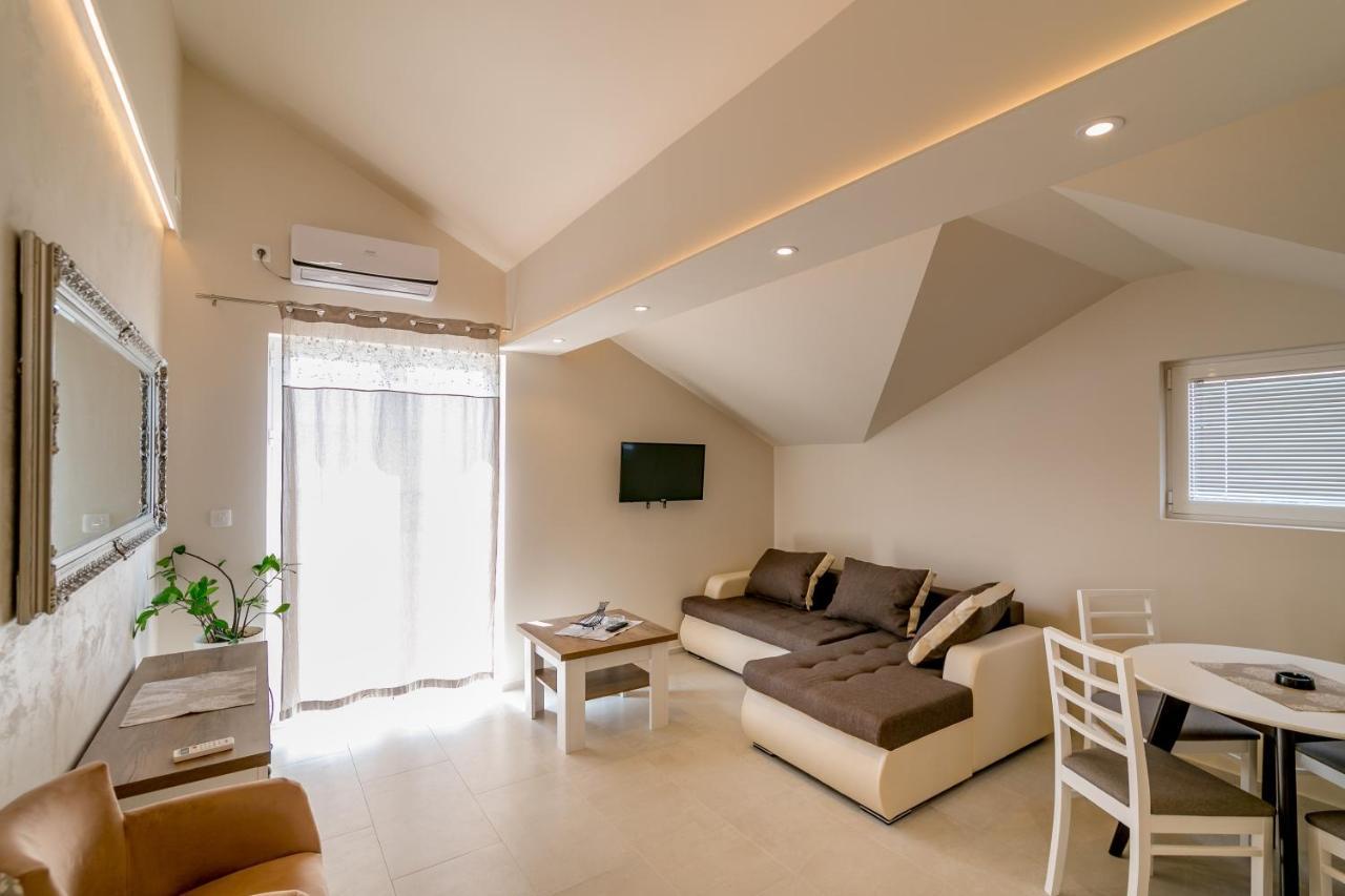 Apartments Milanovic 赫尔采格诺维 外观 照片
