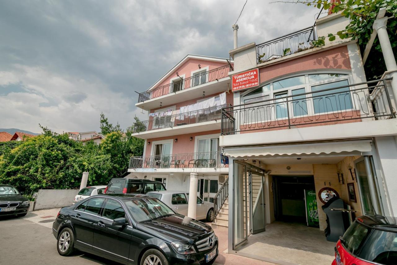 Apartments Milanovic 赫尔采格诺维 外观 照片